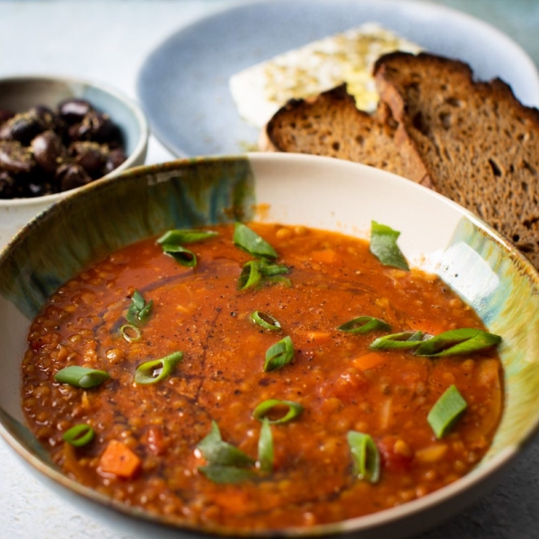Griechische Linsensuppe (φακές σούπα) Rezept - PAREA